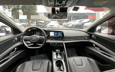 Hyundai Elantra, 2023 год, 1 275 690 рублей, 6 фотография