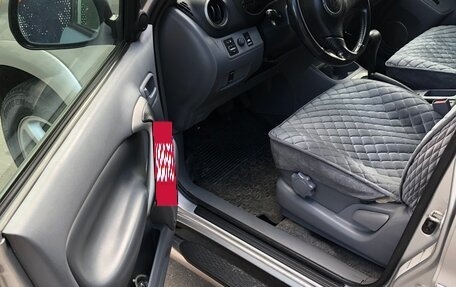 Toyota RAV4, 2002 год, 750 000 рублей, 13 фотография