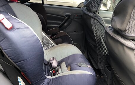 Toyota RAV4, 2002 год, 750 000 рублей, 19 фотография