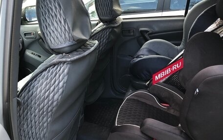 Toyota RAV4, 2002 год, 750 000 рублей, 17 фотография