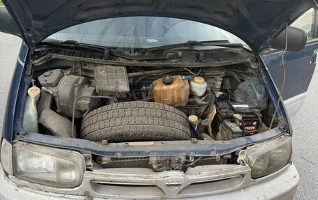 Nissan Serena I, 1999 год, 300 000 рублей, 3 фотография