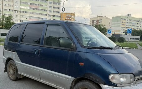 Nissan Serena I, 1999 год, 300 000 рублей, 9 фотография