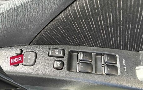 Toyota ISis I, 2013 год, 955 000 рублей, 15 фотография