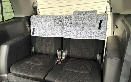 Toyota ISis I, 2013 год, 955 000 рублей, 19 фотография