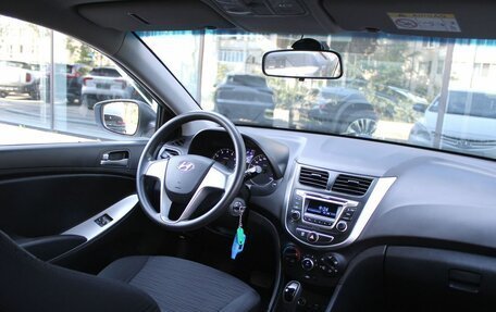 Hyundai Solaris II рестайлинг, 2016 год, 1 120 000 рублей, 9 фотография