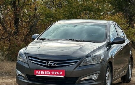 Hyundai Solaris II рестайлинг, 2015 год, 985 000 рублей, 14 фотография