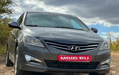 Hyundai Solaris II рестайлинг, 2015 год, 985 000 рублей, 30 фотография