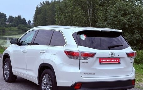 Toyota Highlander III, 2014 год, 3 500 000 рублей, 6 фотография