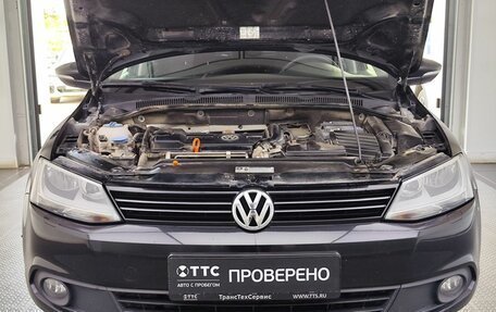 Volkswagen Jetta VI, 2013 год, 1 400 000 рублей, 11 фотография