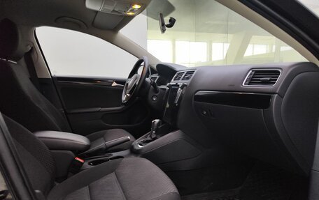 Volkswagen Jetta VI, 2013 год, 1 400 000 рублей, 13 фотография