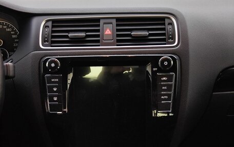 Volkswagen Jetta VI, 2013 год, 1 400 000 рублей, 18 фотография
