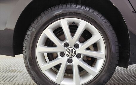 Volkswagen Jetta VI, 2013 год, 1 400 000 рублей, 22 фотография