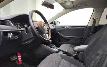 Volkswagen Jetta VI, 2013 год, 1 400 000 рублей, 20 фотография