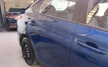 Hyundai Solaris II рестайлинг, 2021 год, 1 300 000 рублей, 10 фотография