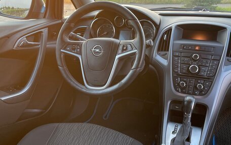 Opel Astra J, 2013 год, 920 000 рублей, 10 фотография