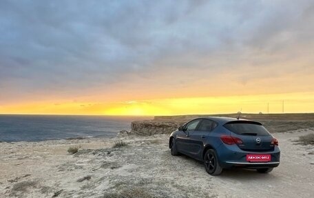 Opel Astra J, 2013 год, 920 000 рублей, 21 фотография