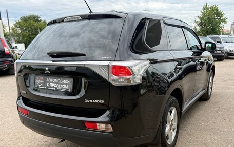 Mitsubishi Outlander III рестайлинг 3, 2013 год, 1 385 000 рублей, 8 фотография