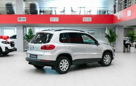 Volkswagen Tiguan I, 2013 год, 1 050 000 рублей, 2 фотография