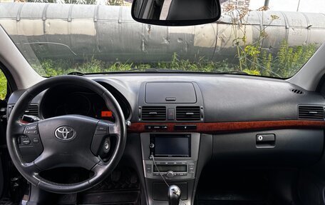 Toyota Avensis III рестайлинг, 2006 год, 550 000 рублей, 7 фотография