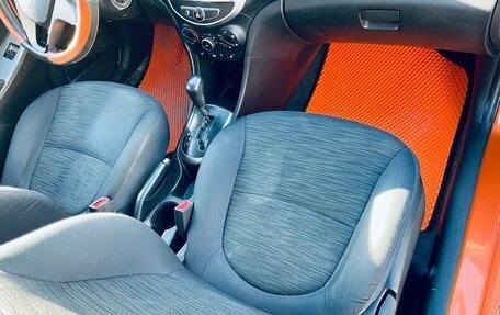 Hyundai Solaris II рестайлинг, 2015 год, 549 000 рублей, 23 фотография