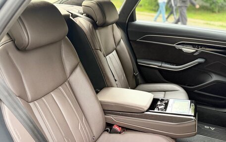 Audi A8, 2019 год, 6 080 000 рублей, 16 фотография