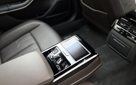 Audi A8, 2019 год, 6 080 000 рублей, 17 фотография