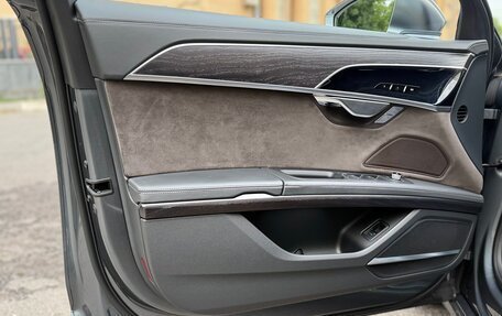 Audi A8, 2019 год, 6 080 000 рублей, 22 фотография