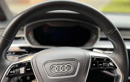 Audi A8, 2019 год, 6 080 000 рублей, 24 фотография