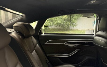 Audi A8, 2019 год, 6 080 000 рублей, 33 фотография