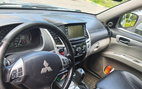 Mitsubishi Pajero Sport II рестайлинг, 2010 год, 1 500 000 рублей, 7 фотография