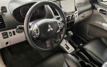 Mitsubishi Pajero Sport II рестайлинг, 2011 год, 1 200 000 рублей, 12 фотография