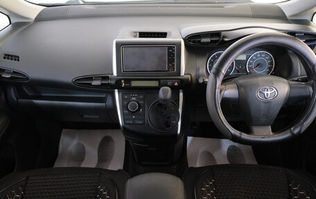 Toyota Wish II, 2009 год, 1 299 000 рублей, 13 фотография