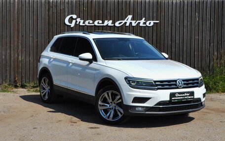 Volkswagen Tiguan II, 2018 год, 2 580 000 рублей, 7 фотография