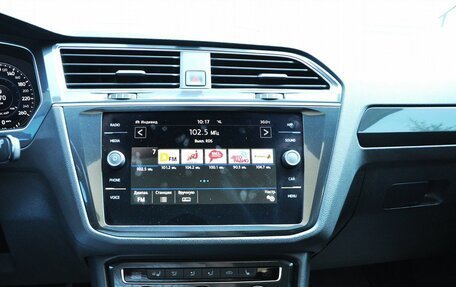 Volkswagen Tiguan II, 2018 год, 2 580 000 рублей, 15 фотография