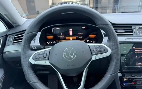 Volkswagen Passat, 2025 год, 3 040 000 рублей, 7 фотография
