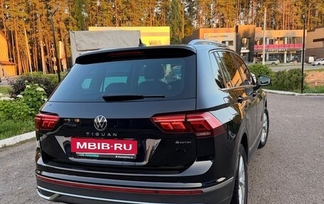 Volkswagen Tiguan II, 2021 год, 4 100 000 рублей, 3 фотография