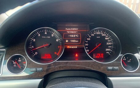 Audi A8, 2006 год, 999 000 рублей, 10 фотография