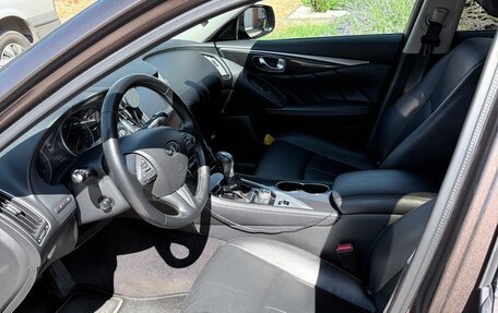 Infiniti Q50 I рестайлинг, 2015 год, 2 150 000 рублей, 14 фотография