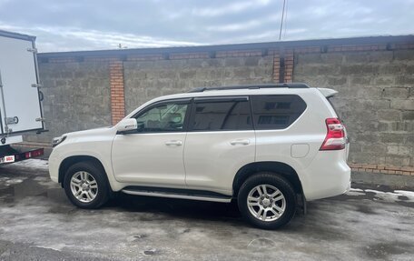 Toyota Land Cruiser Prado 150 рестайлинг 2, 2013 год, 3 100 000 рублей, 18 фотография