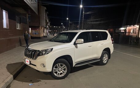 Toyota Land Cruiser Prado 150 рестайлинг 2, 2013 год, 3 100 000 рублей, 17 фотография