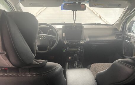 Toyota Land Cruiser Prado 150 рестайлинг 2, 2013 год, 3 100 000 рублей, 11 фотография