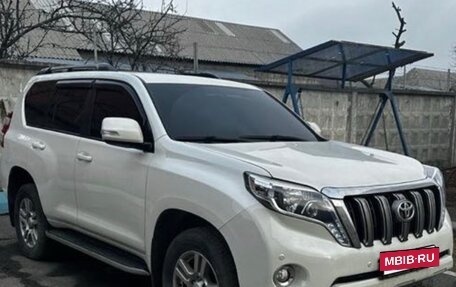 Toyota Land Cruiser Prado 150 рестайлинг 2, 2013 год, 3 100 000 рублей, 21 фотография