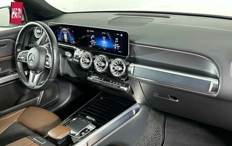 Mercedes-Benz GLB, 2019 год, 3 299 000 рублей, 14 фотография