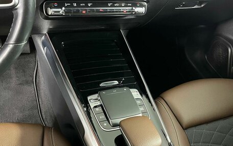 Mercedes-Benz GLB, 2019 год, 3 299 000 рублей, 22 фотография