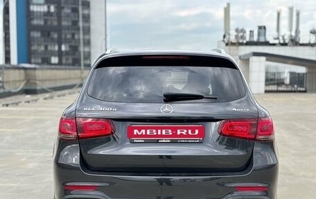 Mercedes-Benz GLC, 2021 год, 4 190 000 рублей, 4 фотография