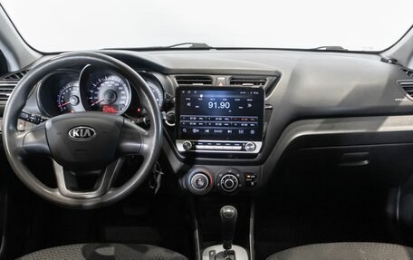 KIA Rio III рестайлинг, 2013 год, 900 000 рублей, 6 фотография