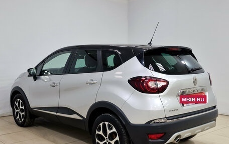 Renault Kaptur I рестайлинг, 2017 год, 1 390 000 рублей, 8 фотография