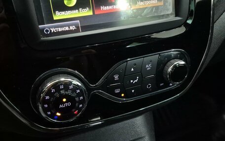 Renault Kaptur I рестайлинг, 2017 год, 1 390 000 рублей, 22 фотография