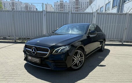 Mercedes-Benz E-Класс, 2018 год, 2 600 000 рублей, 1 фотография