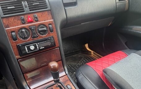 Mercedes-Benz E-Класс, 1998 год, 250 000 рублей, 13 фотография